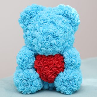 Medvídek z růží modrý s červeným srdcem - 40cm