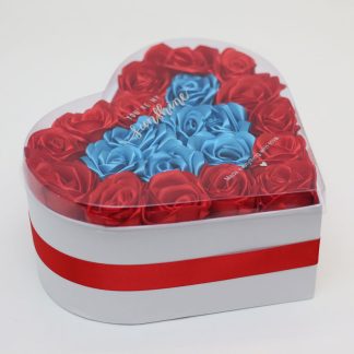 Červený a modrý saténový květinový box se srdcem z růží - "DELUXE"