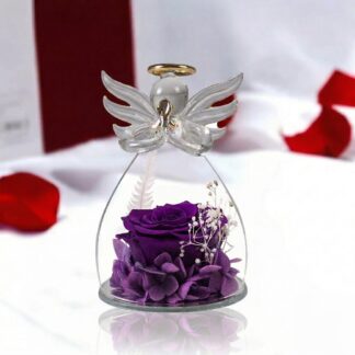 Fialová stabilizovaná růže ve skleněném andílkovi se zlatou svatozáří – Anděl věčného života